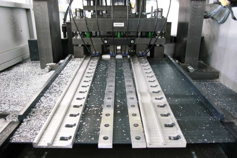 Aluminiumprofilbearbeitung PV-Montagesystem DICONAL®